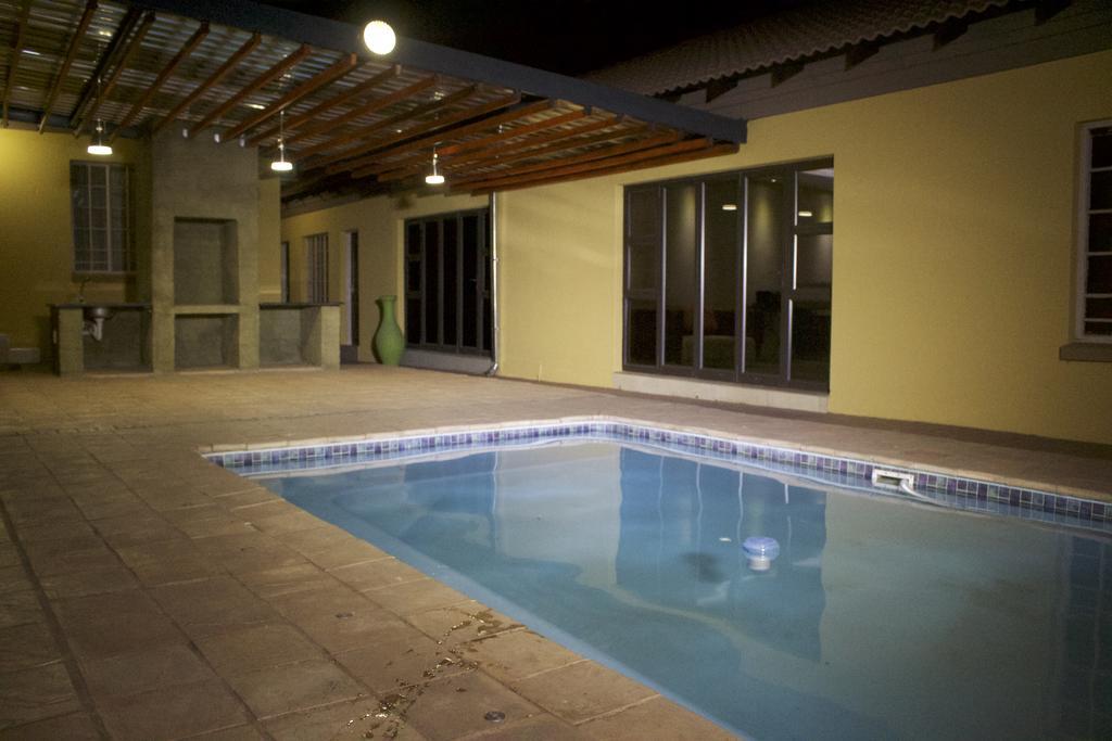 Divine Guest Lodge Рюстенбург Экстерьер фото